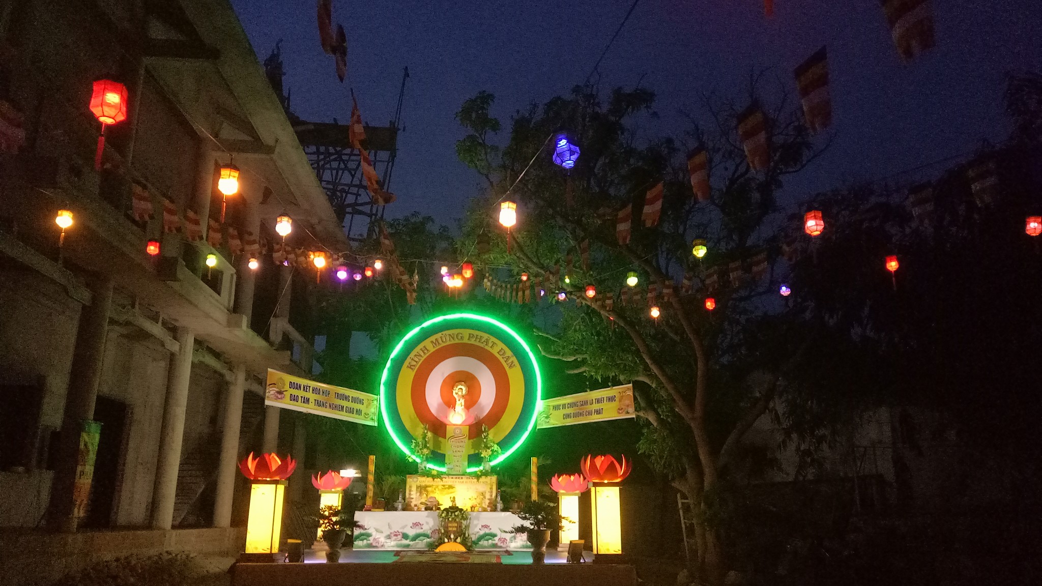 BTS GHPGVN huyện Tây Sơn cử hành lễ khai kinh và tắm Phật